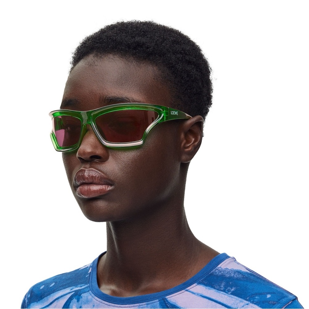 NWT Loewe Arch Mask LW40143U Green Wrap Sunglasses with Dark Lenses